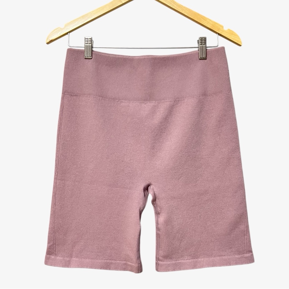 Everlane Seamless Bike Shorts NWOT Size L/XL Lavender Purple Athleisure Lounge